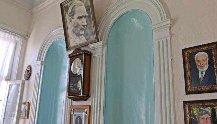 Evini 3 milyon euro teklif eden Yunan'a satmadı