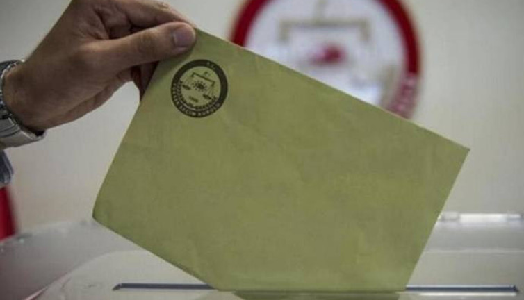 Her şey haberin son satırında gizli, kongre için “online seçim” asıl hedef “online genel seçim” mi? Hürriyet’in haberi kafaları karıştırdı?