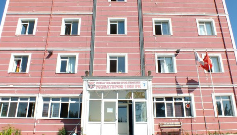 Bir takımda 16 kişi koronaya yakalandı