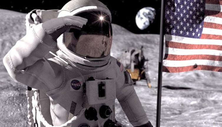 NASA, ilk kadın astronot ile Ay’a dönüyor!