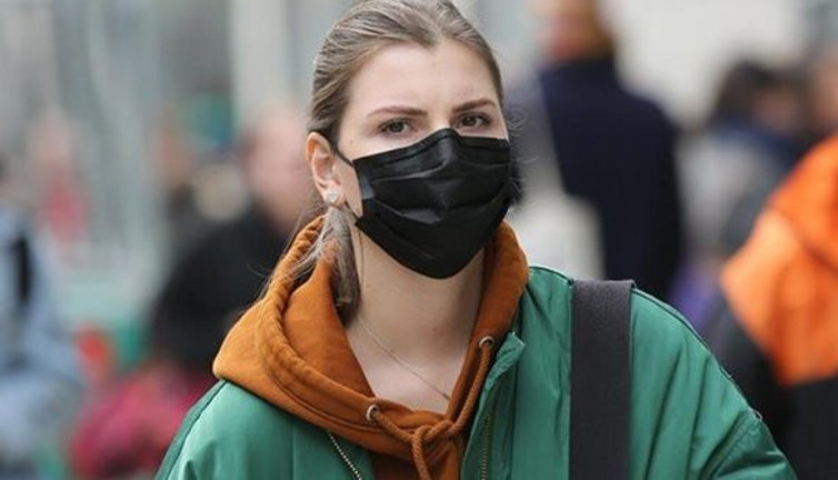 Maske takarken bunlara dikkat, bunu hepimiz yapıyoruz