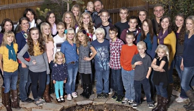 Çok eşli piskoposun hayatı belgesel oldu