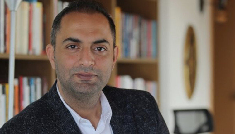 Yeniçağ Gazetesi yazarı Murat Ağırel, Hatay’daki ormanları yakan PKK'lı teröristlere ateş püskürdü