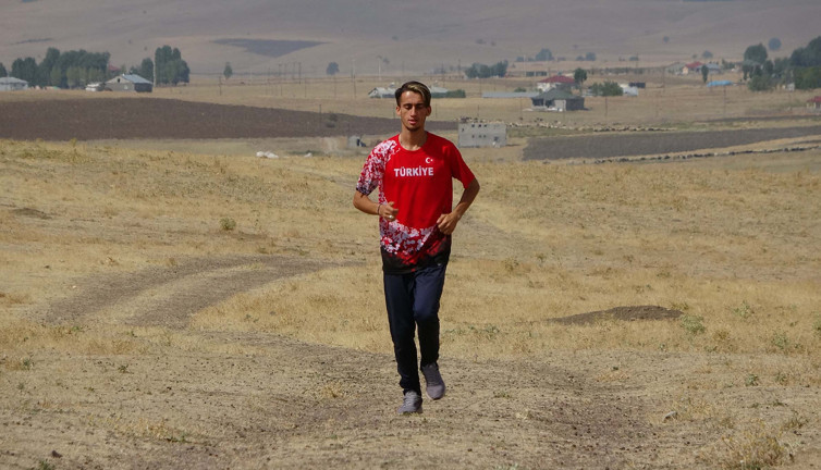 Milli atlet Avrupa Şampiyonası'na tarlada ve dağda hazırlanıyor