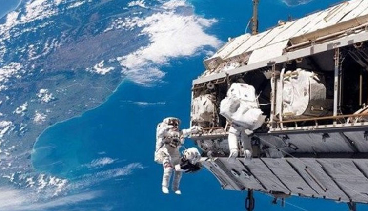 Uzay İstasyonunda büyük tehlike. Astronotlar canla başla çabalıyor
