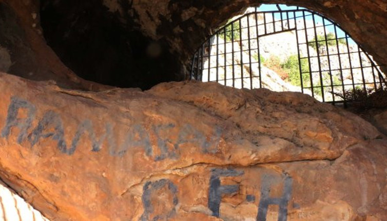 Define avcılarını demir kapı da durduramadı