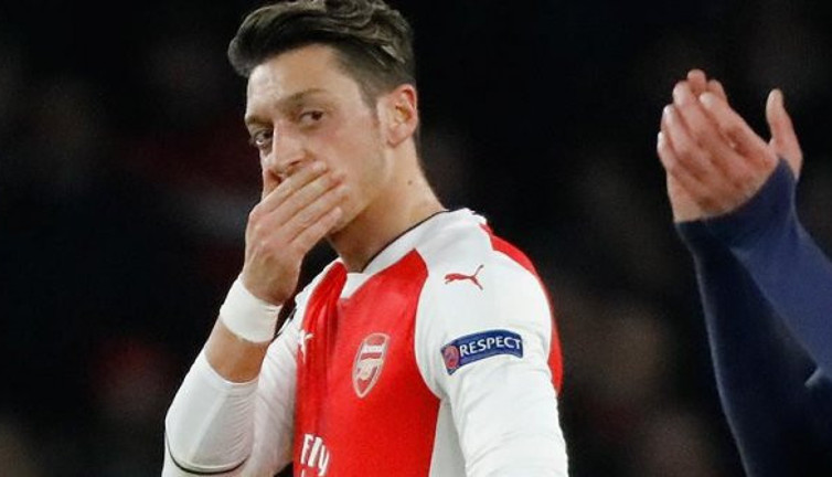 Arsenal'den şok Mesut Özil kararı