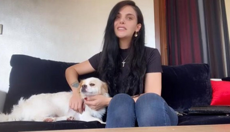 Gözyaşları içinde kaybolan köpeğini arıyordu. Müjdeli haber geldi, bakın neredeymiş