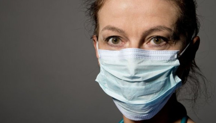 Türk profesör korona hastaları için yeni riski açıkladı: Gizemli şekilde gelişiyor, evde oturanı bile tehdit ediyor