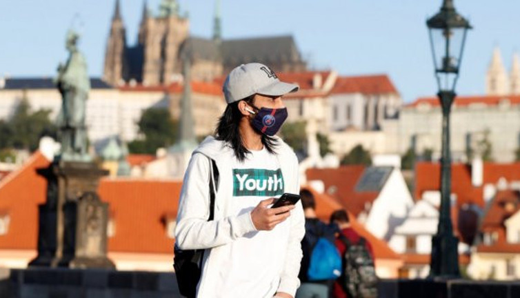 Çekya koronada yeniden alarma geçti. Solunum cihazı talep edildi