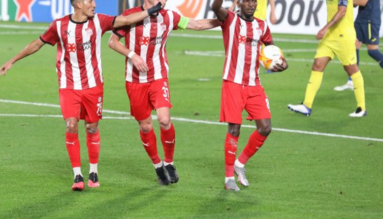Villareal maçında 8 gollü düello. Sivasspor 3 kez geriye düştü. Sivasspor Villareal karşısında ilk maçında mağlup oldu