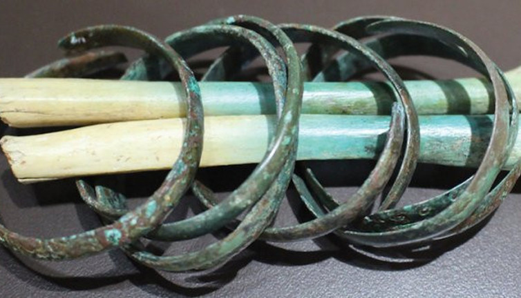 İspanya'da toprak kazıldıkça altından çıkartıldı. Bilim insanları donup kaldı. Gören çığlığı bastı