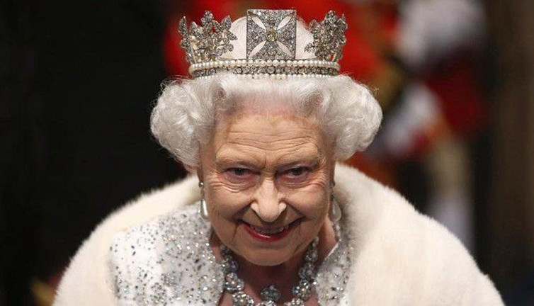 İngiltere bu iddia ile çalkalanıyor: Kraliçe Elizabeth tahtı bırakıyor