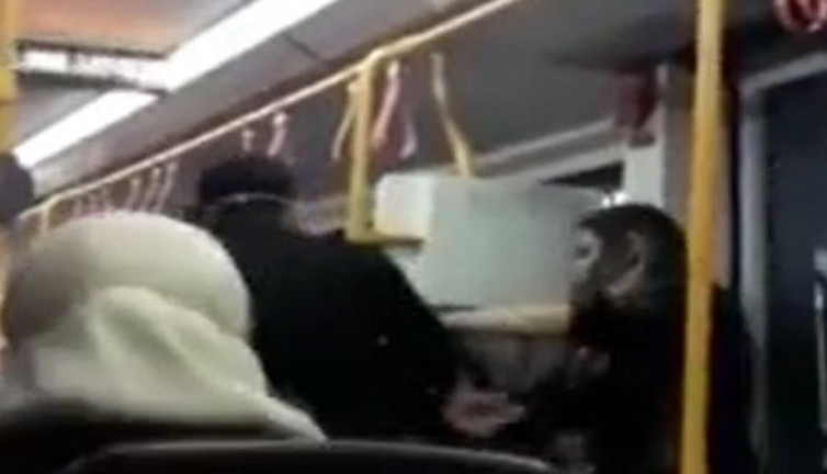 Bursa'da namus bekçisi metroyu savaş alanına çevirdi. Çifte öyle bir söz söyledi ki herkes dehşete düştü