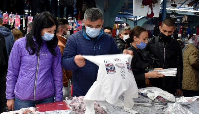 Edirne'ye Bulgar turist akını başladı. 5 yılda Leva, Lira karşısında 3 kattan fazla değer kazanınca. Acı gerçeği pazarcı anlattı