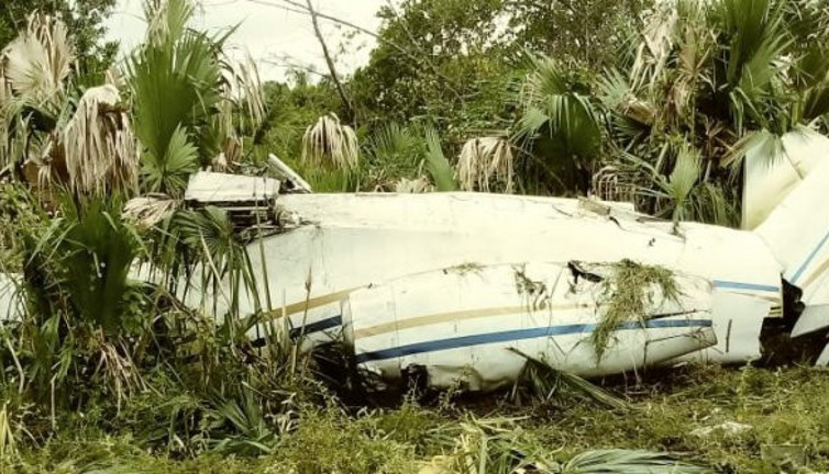 İniş yapmayan jetİ havada vuruldu. Uçağın içinden çıkanlar şok etti