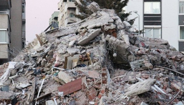 İşte binaların helva gibi yıkılmasının sebebi. En yetkili isim acı gerçeği açıkladı