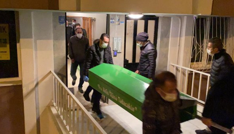 Boşandığı eşine çocuklarının gözü önünde dehşeti yaşattı