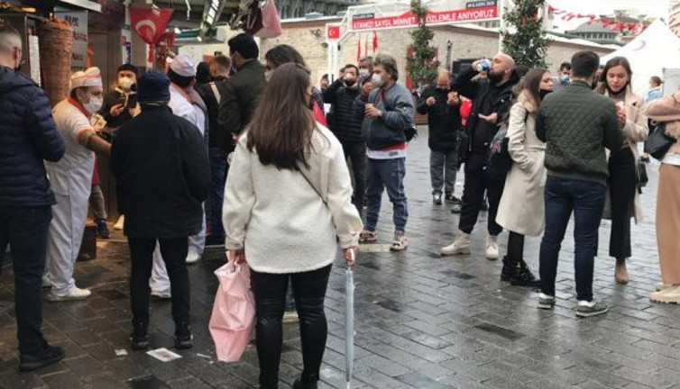 Restoran yasağına Türk işi çözüm. Bu yöntemi tahmin etmenizin imkanı yok. Korona bile çaresiz