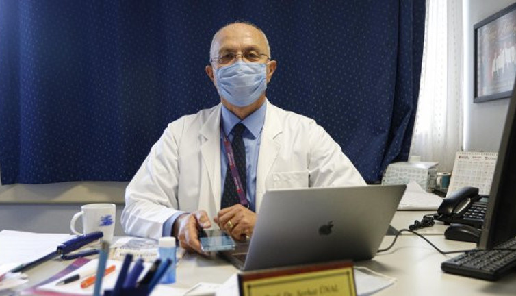 Bilim Kurulu Üyesi korona salgınının bitmesi için tek şartı açıkladı: Bu olursa maskeler çıkacak