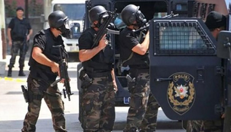 İstanbul'da 3 ay iz süren polis ev bastı