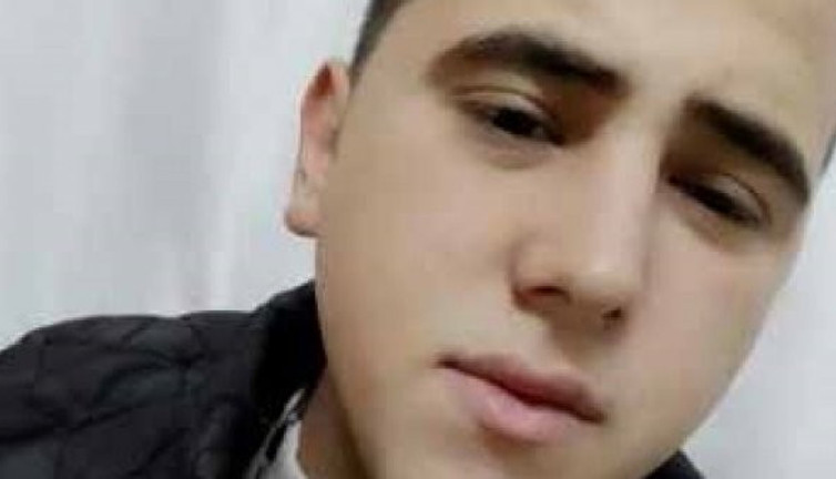 İki otomobil birden çarpan talihsiz genç kurtarılamadı