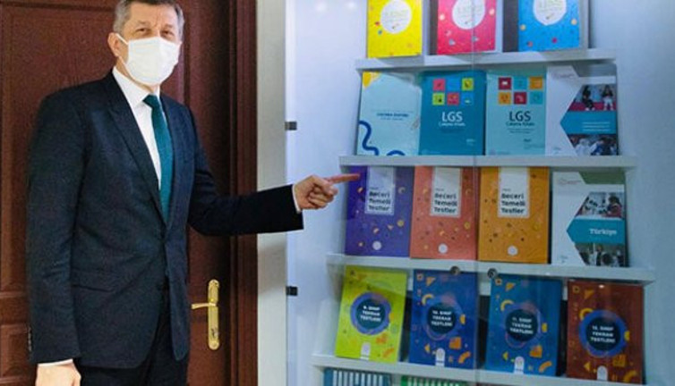 Bakan Selçuk: Soru setlerimiz 38 milyon kez görüntülendi