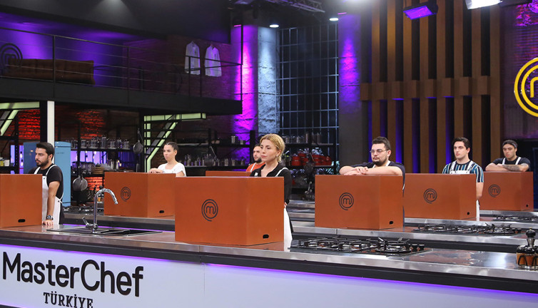 MasterChef Türkiye’de kaptanlık oyununu kim kazandı. 30 Kasım MasterChef Türkiye’de yeni takımlar belli oldu. Barbaros korkuttu