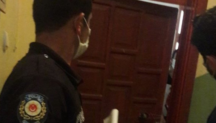 Koronalı kardeş polislerden gerçeği öğrenince şaşkına döndü