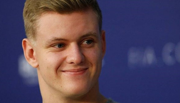 Schumacher'in oğlu gelecek yıl Formula 1'de mücadele edecek