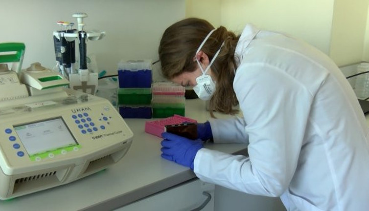 Hücrelere sızmaya çalışan koronaya duvar örüyor. Çılgın Türkler'den müthiş buluş