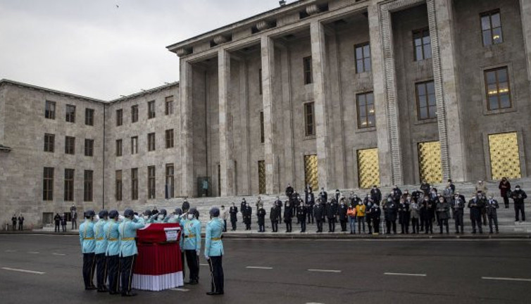 Eski Turizm Bakanı Gürpınar için TBMM'de cenaze töreni