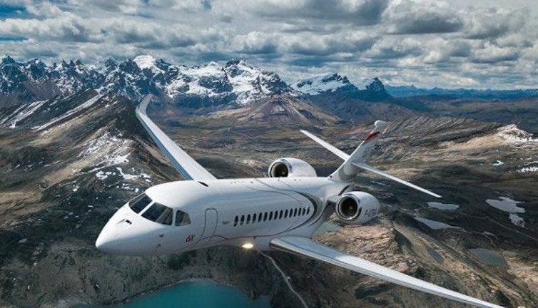 Dassault’un 47 milyon dolarlık özel jetini Türkiye’den ilk sipariş eden isim Mehmet Cengiz oldu, jet İstanbul’dan New York’a direkt uçabiliyor