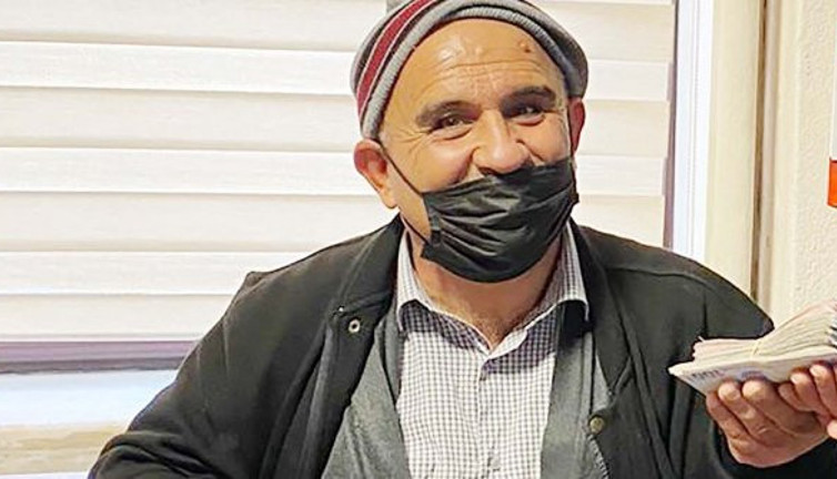 Verdiği ödül şok etkisi yaptı. Çankırı'da cami tuvaletinde unuttuğu 20 bin lirasına kavuştu