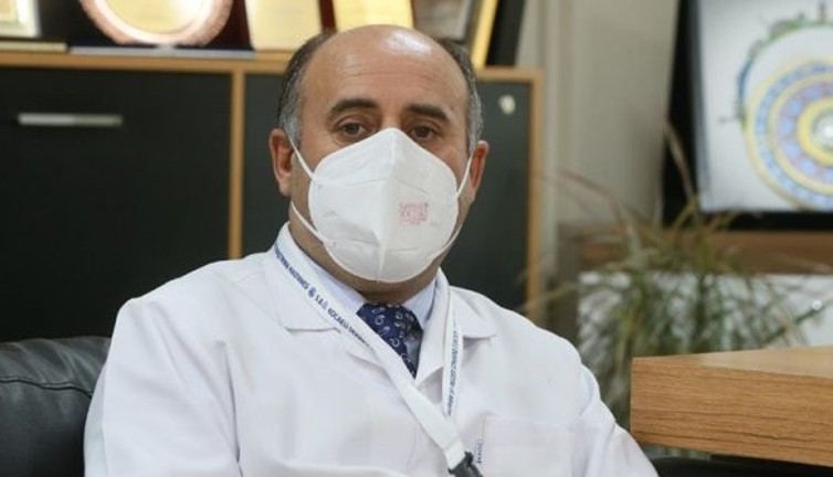 Koronayı yenen başhekim korona belirtilerindeki çarpıcı detayı açıkladı