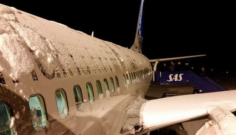 ABD'yi kar vurdu. Uçak seferleri iptal edildi