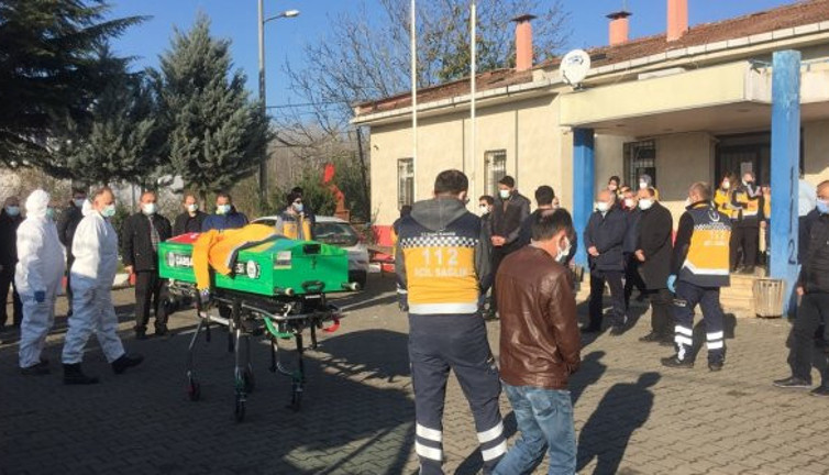 Koronadan ölen ambulans şoförüne son görev