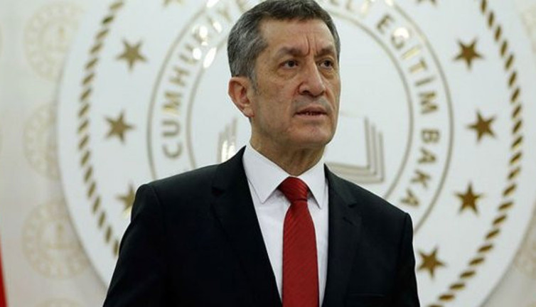 Bakan Ziya Selçuk duyurdu, Bu hafta 50 bin tablet dağıtacağız