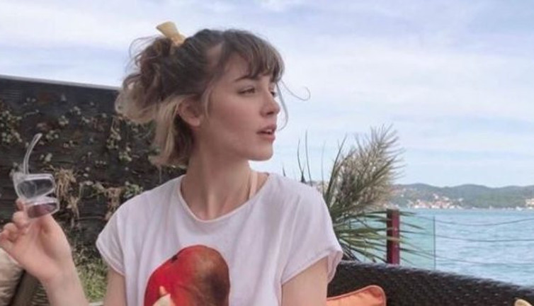 Deniz Işın kimdir. Kaç yaşında, nereli hepsi burada