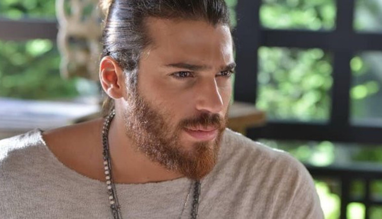 Can Yaman'ın İtalya macerası başlıyor! Bölüm başına servet kazanacak