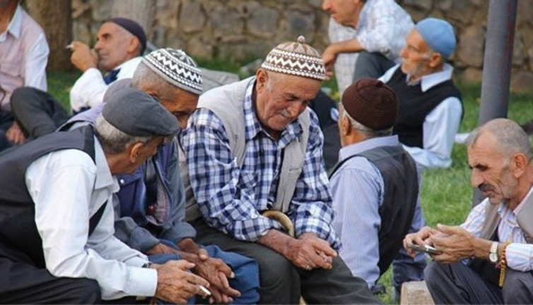 Sabah yazarı emeklilerin ne kadar zam alacağını açıkladı