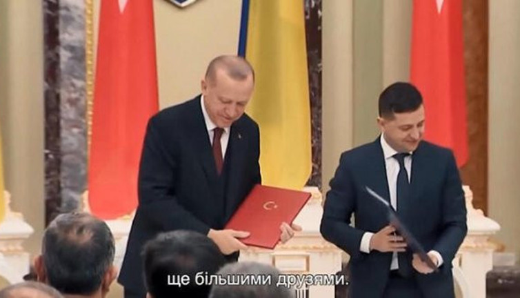 Ukrayna Devlet Başkanı Zelenskiy'den yeni yıl mesajı. Dikkat çeken Türkiye detayı