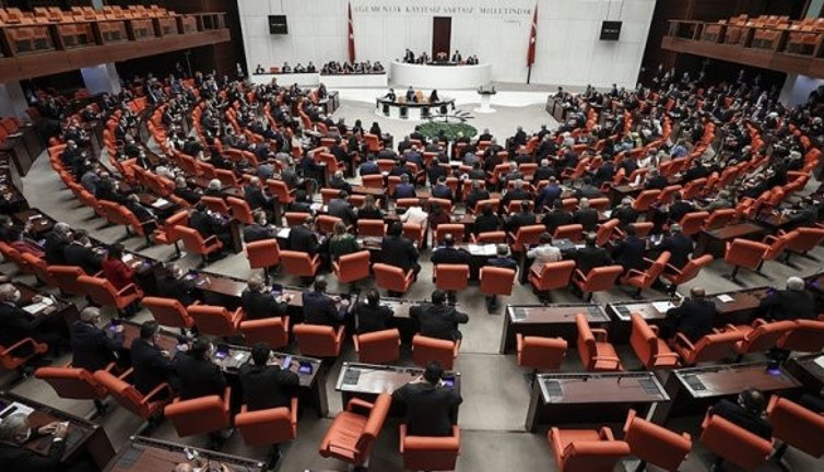 HDP'li 4 milletvekiline ait yeni yılın ilk dokunulmazlık fezlekeleri Meclis’te