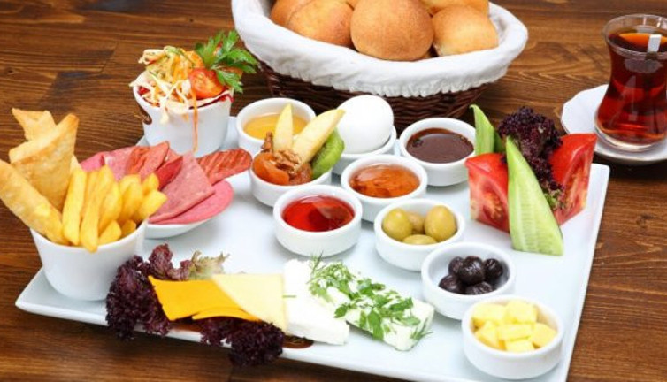 Bağışıklık sistemini kalkan gibi yapıyor. Uzmanından korona diyeti