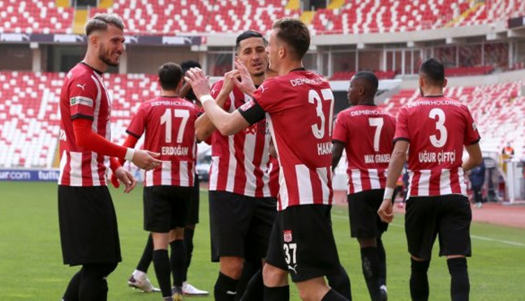 Gaziantep'in müthiş serisi Sivas'ta son buldu