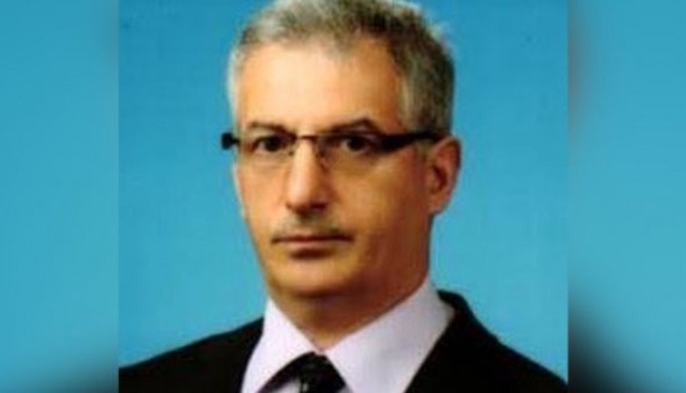 Bir profesör daha korona kurbanı