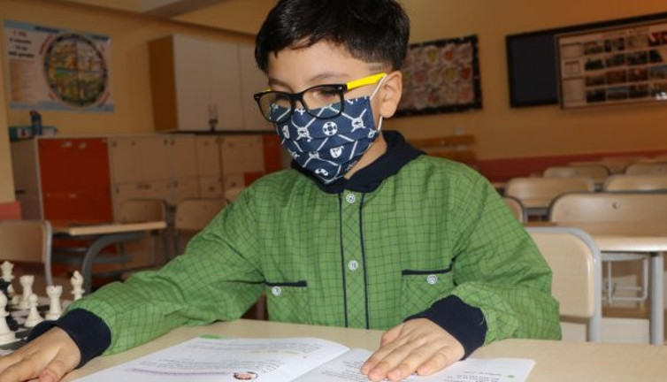 Dünya bu Türk çocuğunu konuşuyor