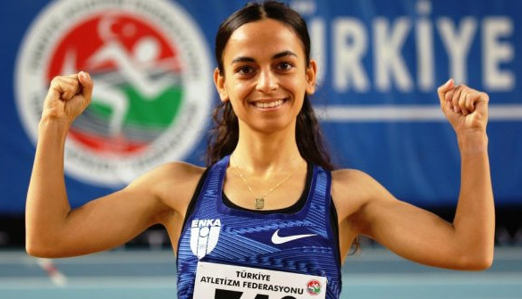 Milli atlet Ayşe Tekdal’dan tarihi rekor