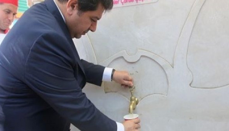 Tevfik Göksu yaptırmıştı. Çorba çeşmesinden akan para bakın kime gitti!