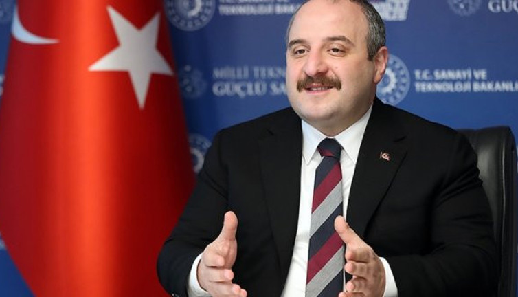 Bakan Varank'tan Facebook açıklaması